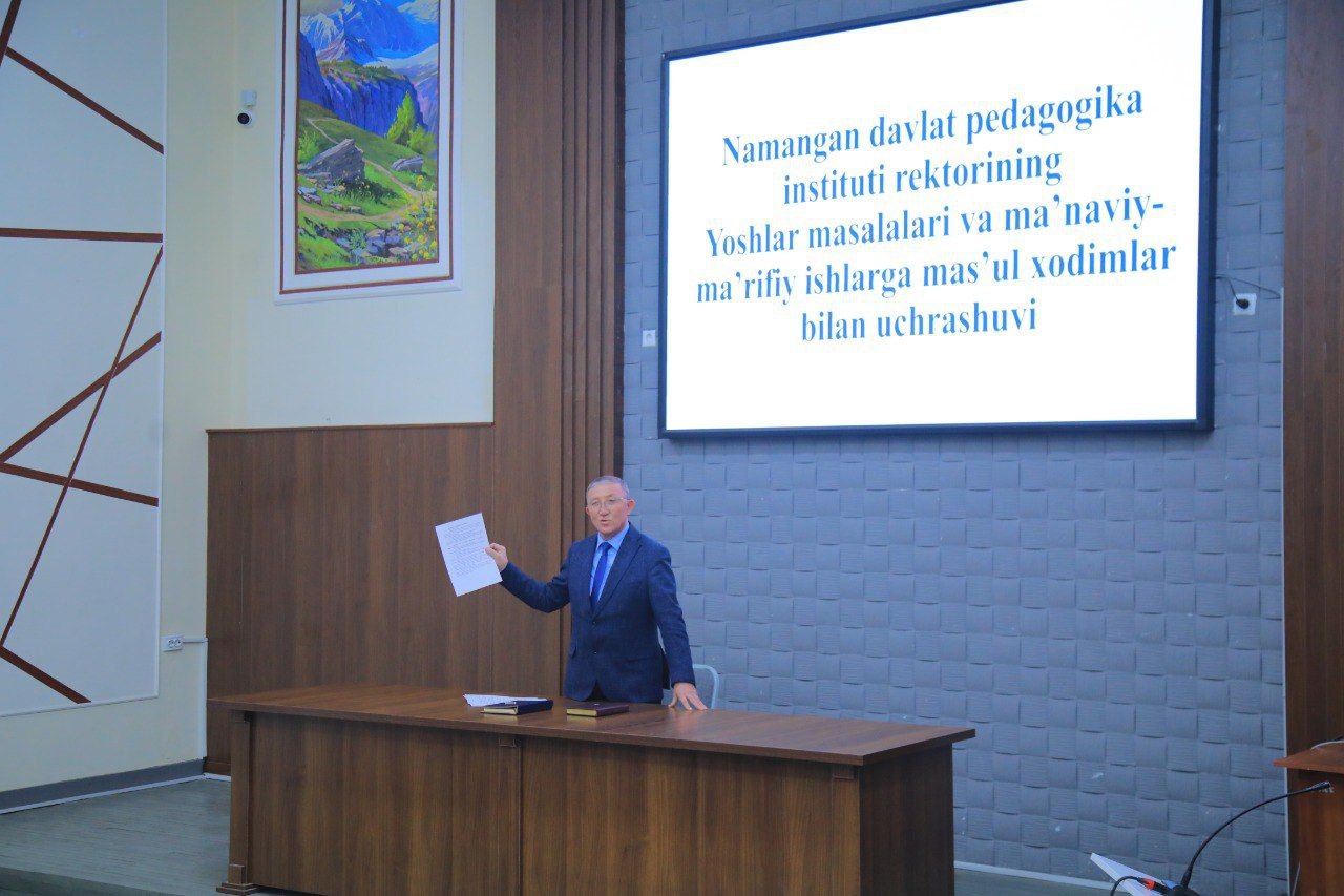 "Yoshlar masalalari va ma'naviy-ma'rifiy ishlarga mas'ul xodimlar bilan uchrashuv' tashkil etildi.