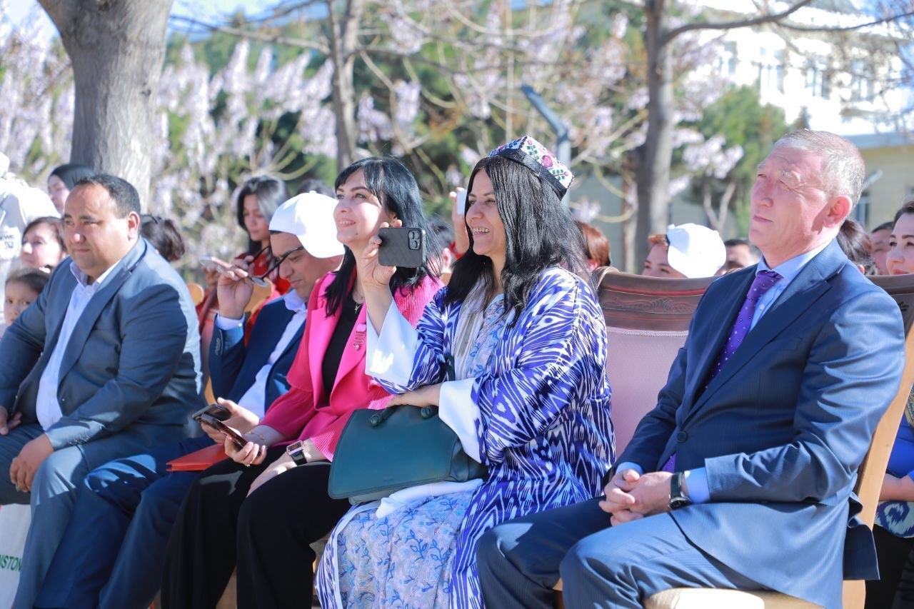 Namangan davlat pedagogika institutida "Navroʻzni ulugʻlash insonni ulugʻlashdir!" shiori ostida  Navroʻz sayli ko‘tarinki kayfiyatda tashkil etildi