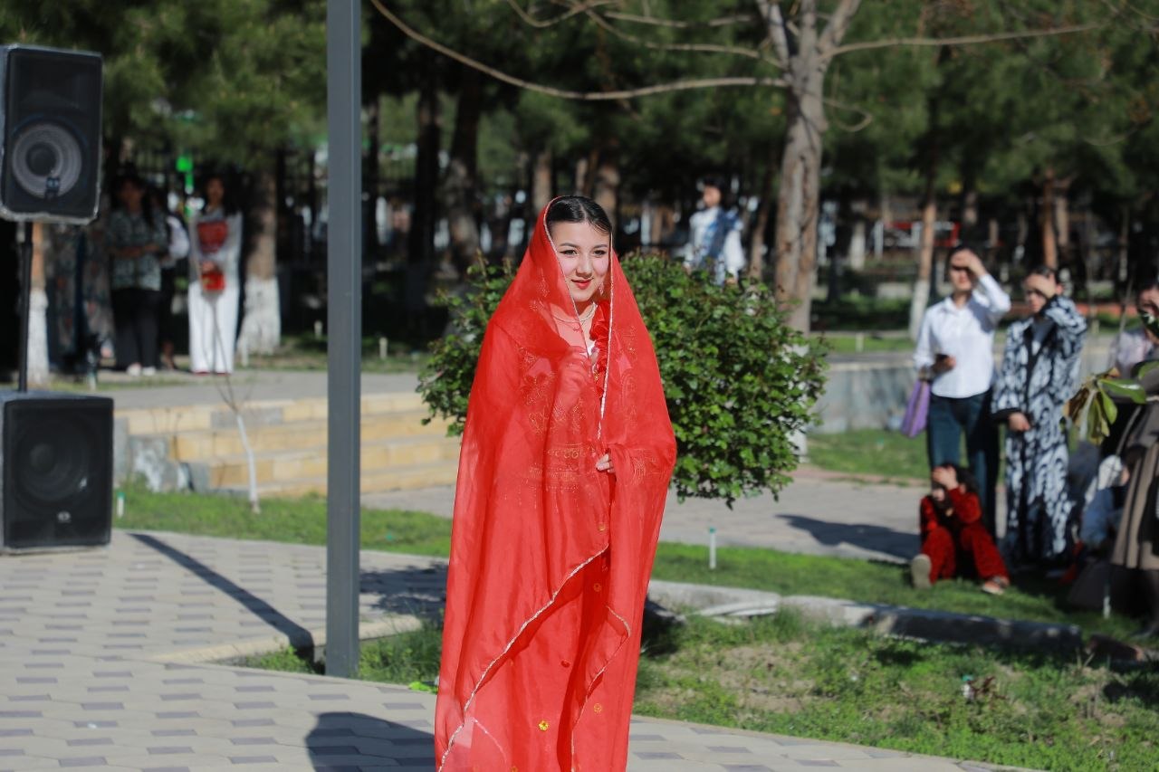 Hindistonning O‘zbekiston Respublikasidagi Favqulodda va Muxtor Elchisi Ms. Smita Pant boshchiligidagi delegatsiyaning Namangan davlat pedagogika institutiga tashrif buyurdi