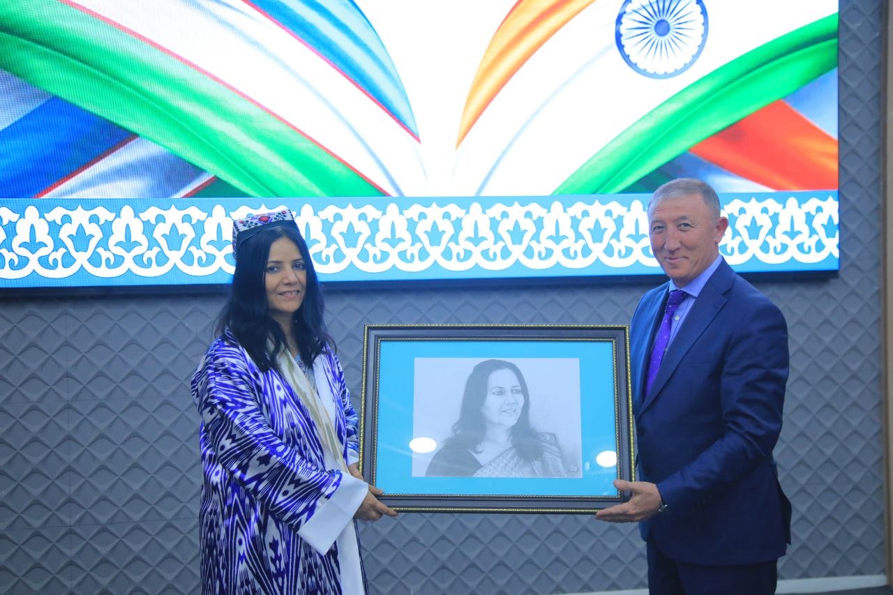 Hindistonning O‘zbekiston Respublikasidagi Favqulodda va Muxtor Elchisi Ms. Smita Pant boshchiligidagi delegatsiyaning Namangan davlat pedagogika institutiga tashrif buyurdi