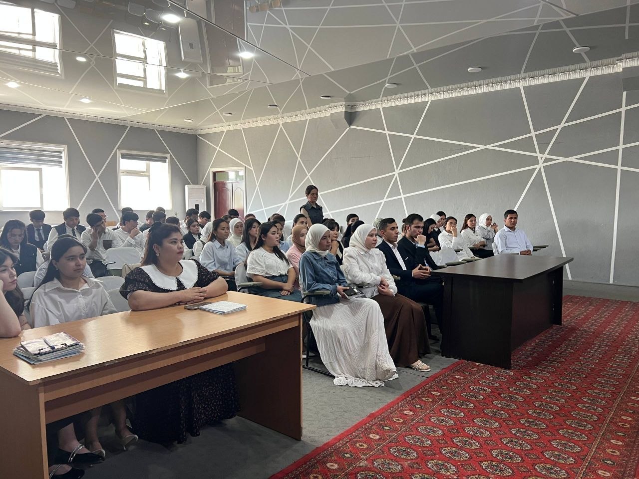 Namangan davlat pedagogika instituti Oydinkoʻl binosida tumanlararo Fuqarolik sudi tomonidan uchrashuv tashkil etildi.