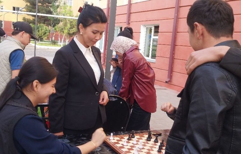 "Yoshlar kuni" munosabati talabalar turar joyida sport musobaqasi o‘tkazildi