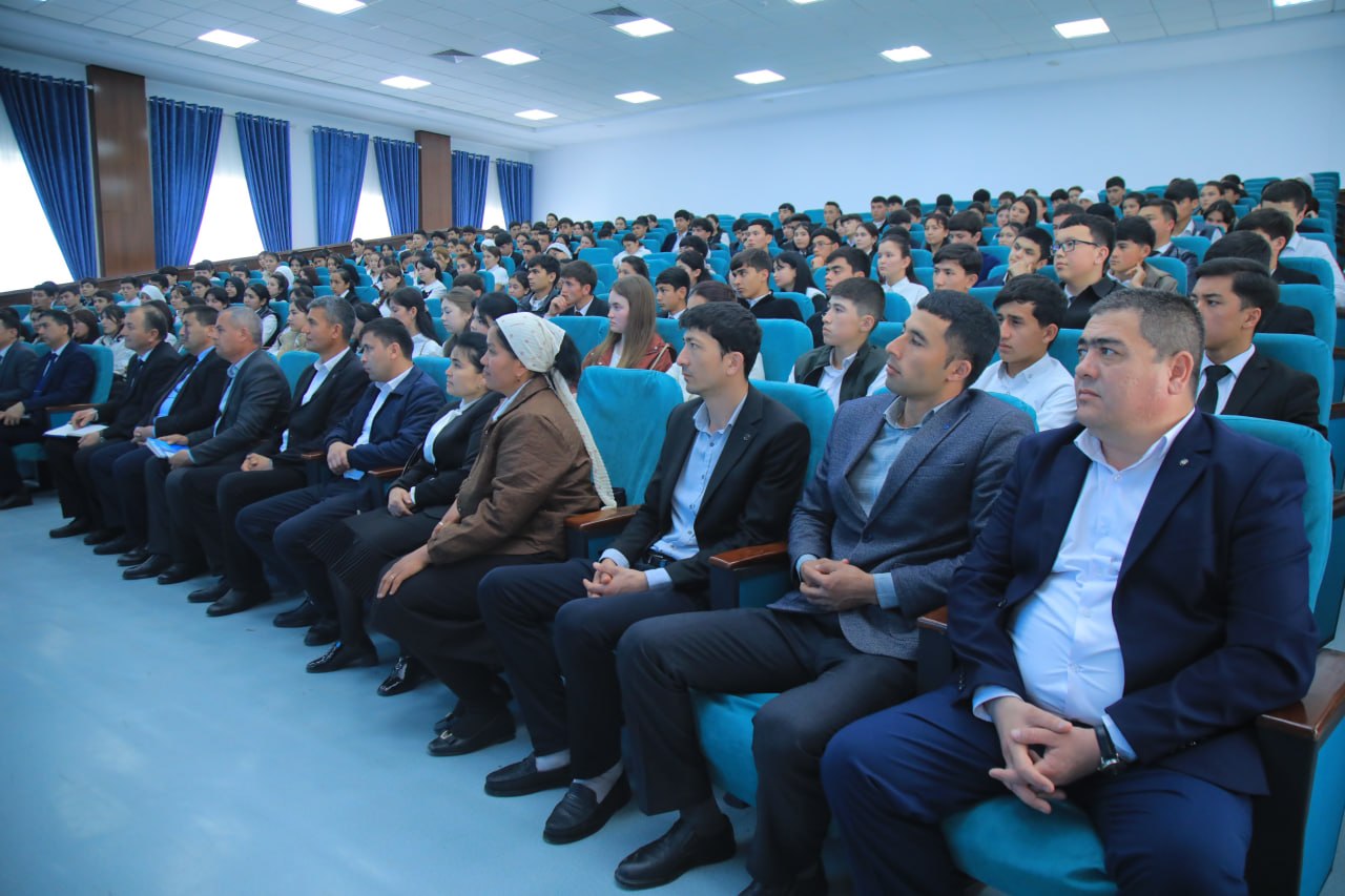 Yoshlar kuni doirasida rektor va yoshlar uchrashuvi bo‘lib o‘tdi