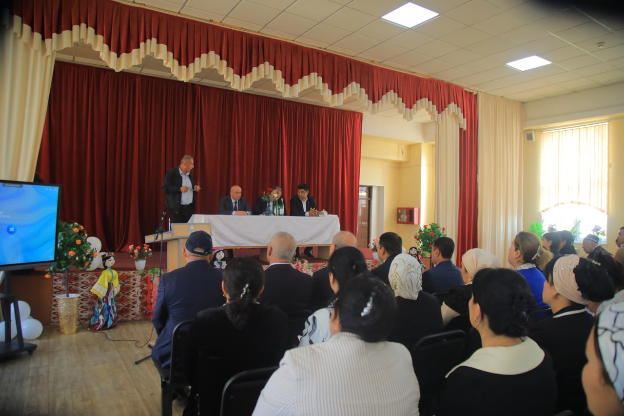 Namangan davlat pedagogika instituti tomonidan navbatdagi o‘quv-ilmiy metodik markaz Uchqo‘rg‘on tumanidagi 1-umumiy o‘rta ta’lim maktabi negizida faoliyatini boshladi.