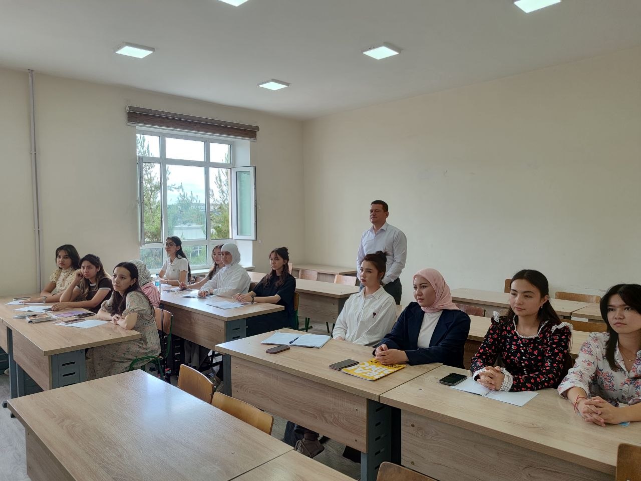 O'sh davlat universiteti professor-o‘qituvchisi Umarov Abdulhusayn Abdulhatovich tomonidan onlayn amaliy mashg‘ulot o‘tkazildi.
