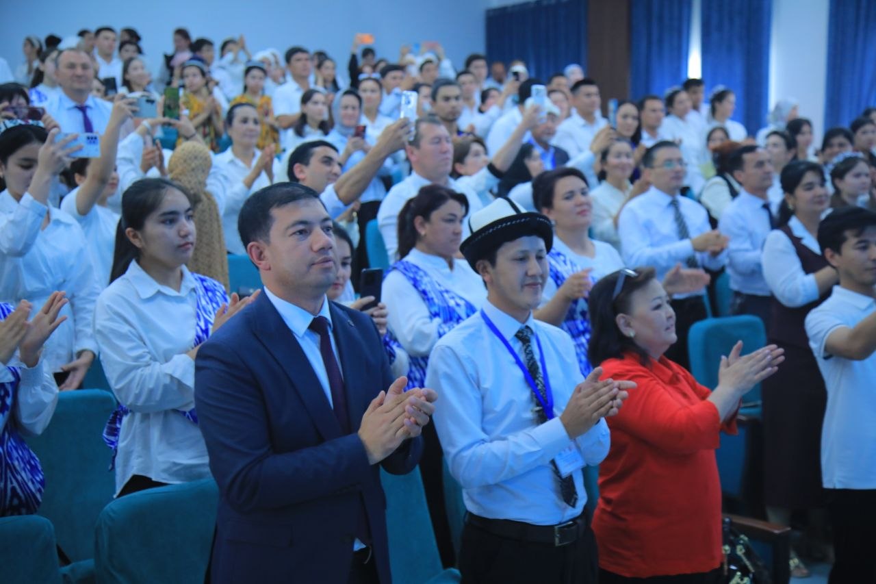 O‘SH DAVLAT UNIVERSITETI ISTE’DODLARI NAMANGAN DAVLAT PEDAGOGIKA INSTITUTI SAHNASIDA!