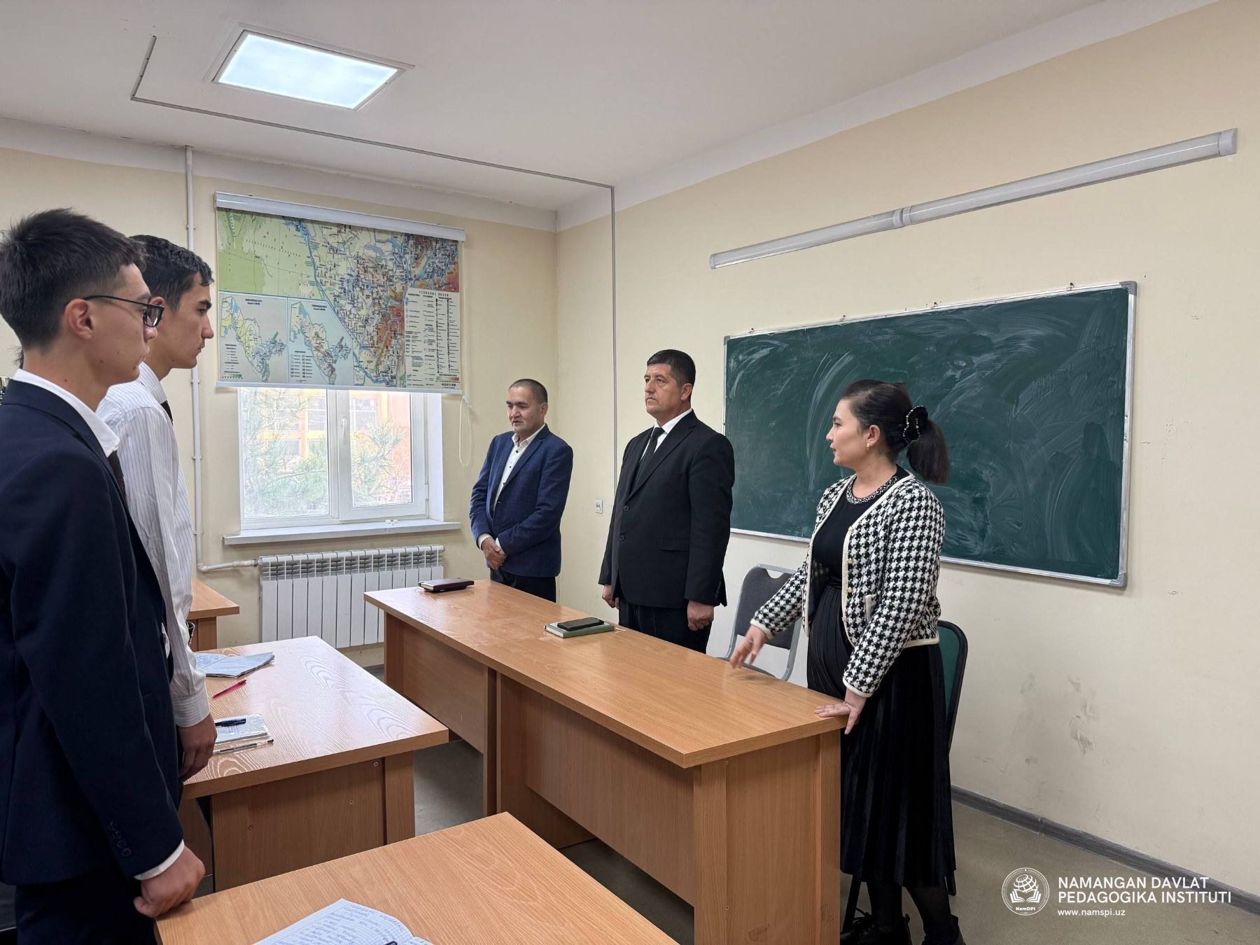 TURIZM VA MEHMONDO'STLIK YO'NALISHI TALABALARI UCHUN NAMANGAN VILOYATI GIDLAR UYUSHMASI RAISI KAMOL BEKMATOV BILAN DAVRA SUHBATI O'TKAZILDI