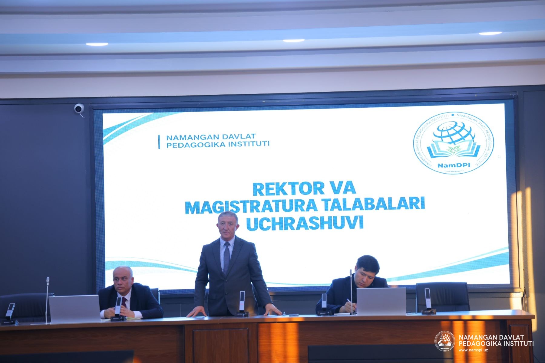 REKTOR VA MAGISTRATURA TALABALARI UCHRASHUVI BO‘LIB O‘TDI