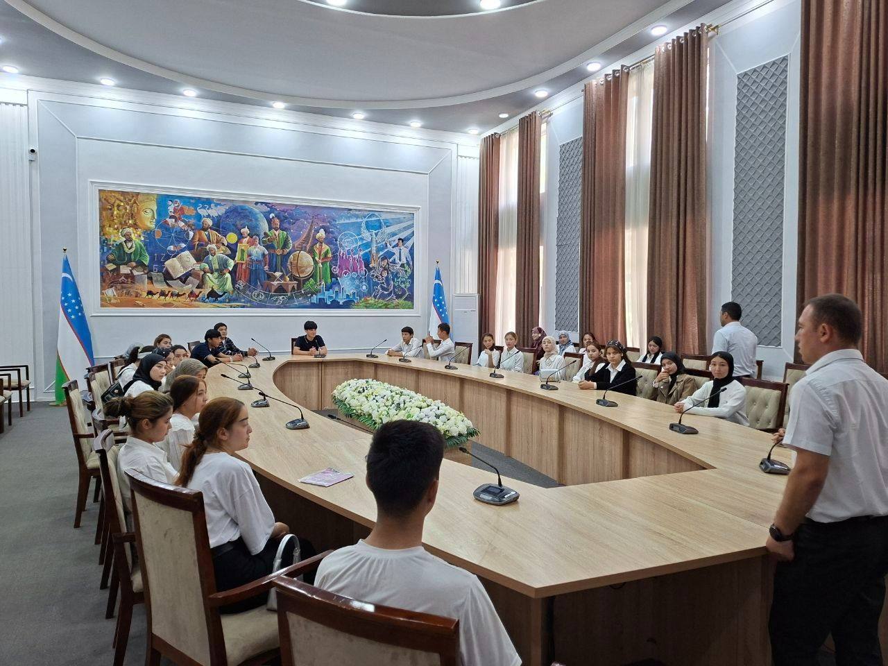 Maktab bitiruvchilari Namangan davlat pedagogika institutida