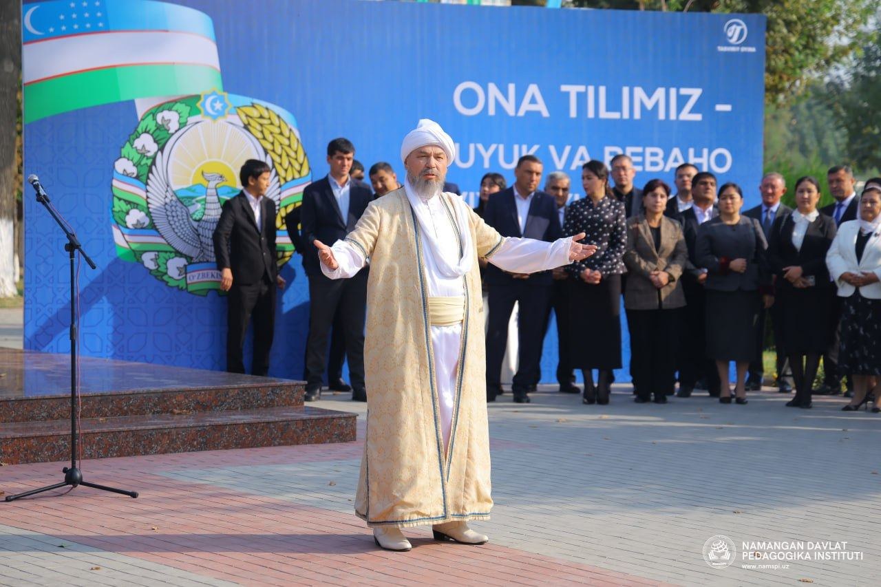 O‘zbek tiliga davlat tili maqomi berilgan kun Namanganda keng nishonlandi