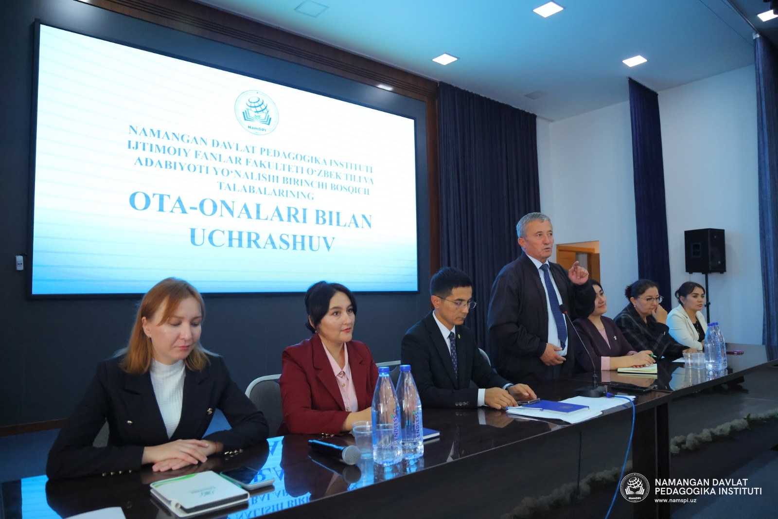 Ota-onalar bilan uchrashuv tashkil etildi