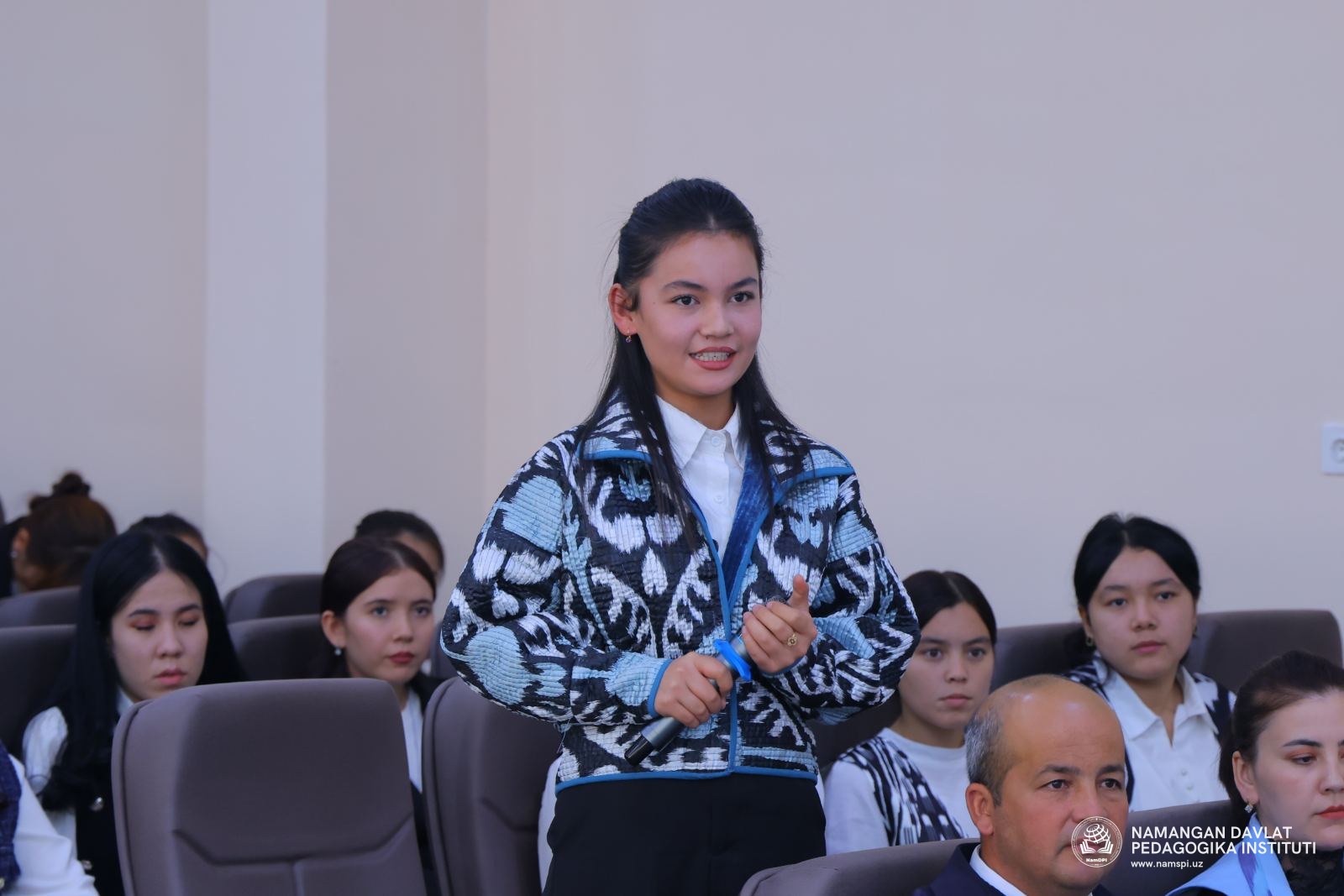 Senator Odiljon Mamatkarimov institut talaba-yoshlari bilan ochiq muloqot o‘tkazdi