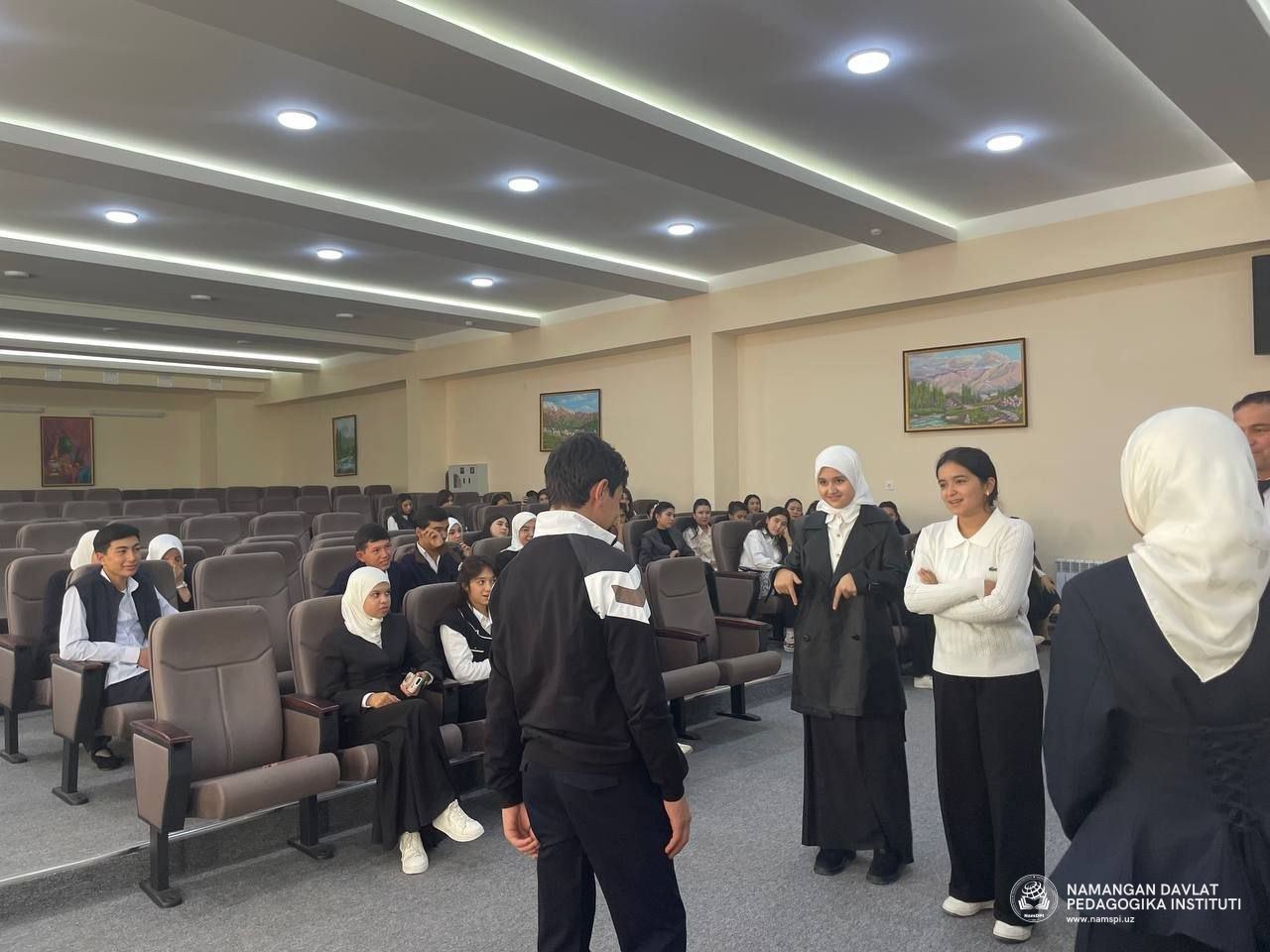 Namangan davlat pedagogika institutida “Hayot maktabi” dasturi doirasida maktab ōquvçilari uçun amaliy uçraşuv taşkil etildi