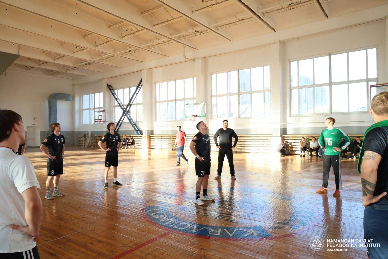 Zamonaviy yondashuv: Sport o‘yinlarini o‘qitishda raqamli va interaktiv usullardan foydalanish;