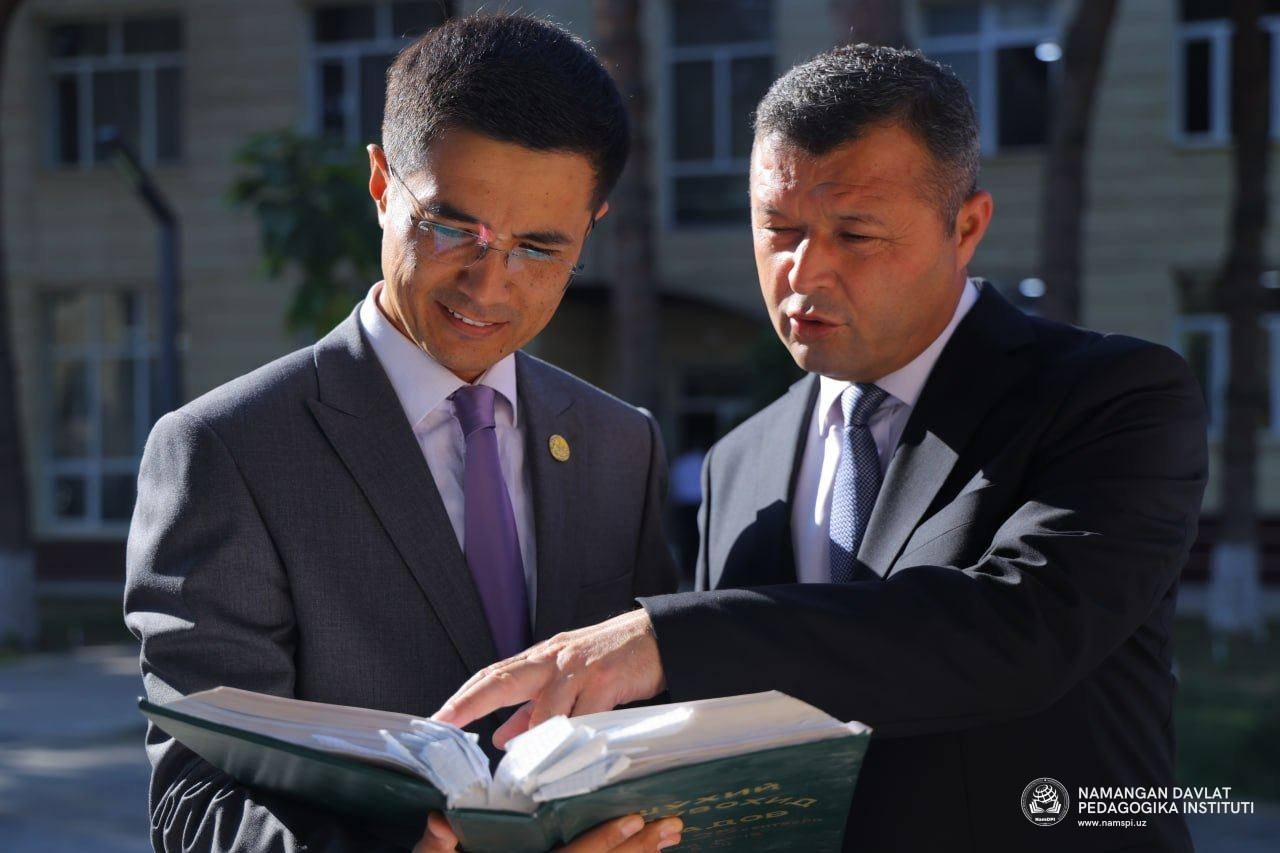 Institut axborot-resurs markazi fondi 780 dona yangi adabiyot bilan boyitildi