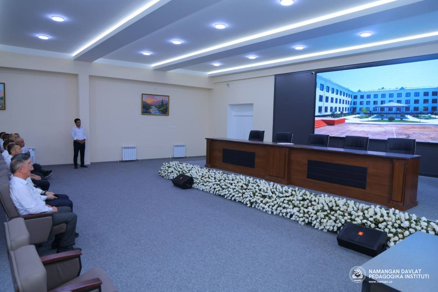 Oliy ta’lim, fan va innovatsiyalar vazirining birinchi o‘rinbosari Namangan davlat pedagogika institutiga tashrif buyurdi