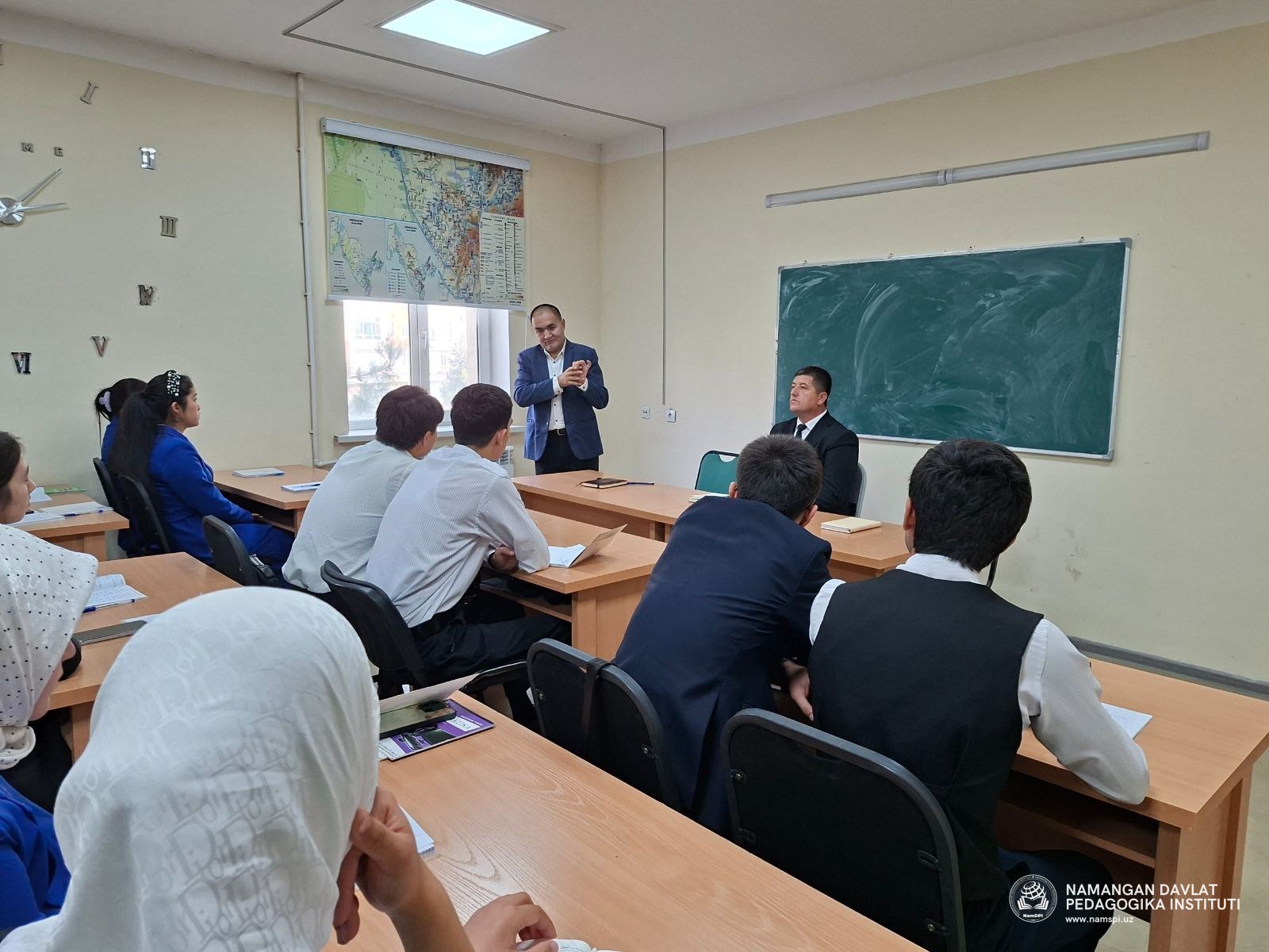 TURIZM VA MEHMONDO'STLIK YO'NALISHI TALABALARI UCHUN NAMANGAN VILOYATI GIDLAR UYUSHMASI RAISI KAMOL BEKMATOV BILAN DAVRA SUHBATI O'TKAZILDI