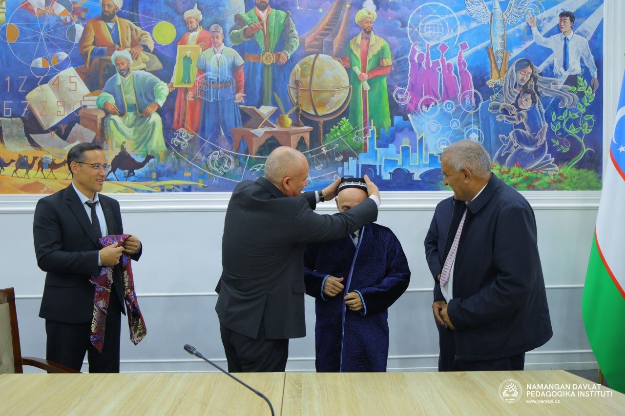 Namangan davlat pedagogika institutida turkiyalik professor bilan ilmiy-ma’rifiy uchrashuv