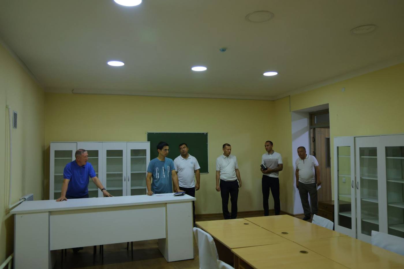 Yangi o‘quv yiliga tayyorgarlik holati ko‘zdan kechirildi