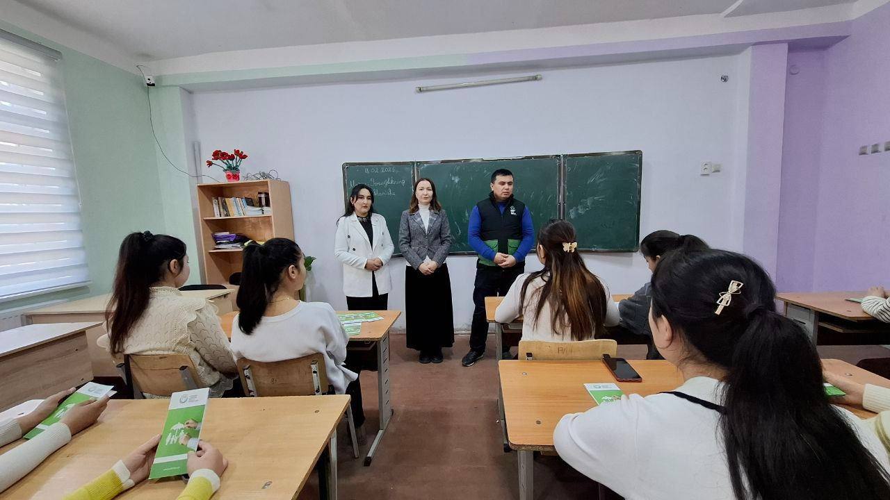 Mahalla faollari tomonidan talabalarga trening oʻtkazildi
