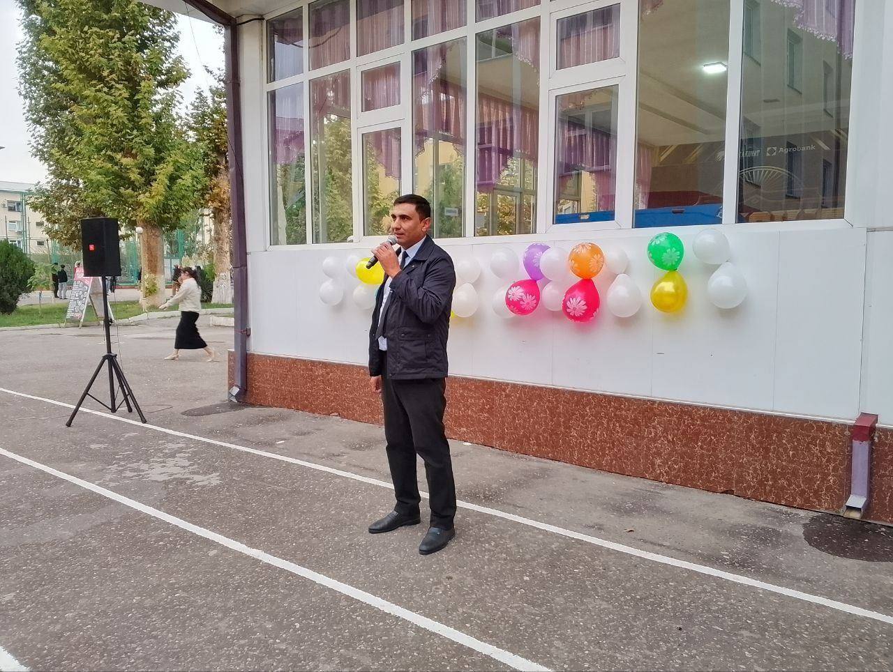 Talabalar turar joyida "Raqslar guldastasi"