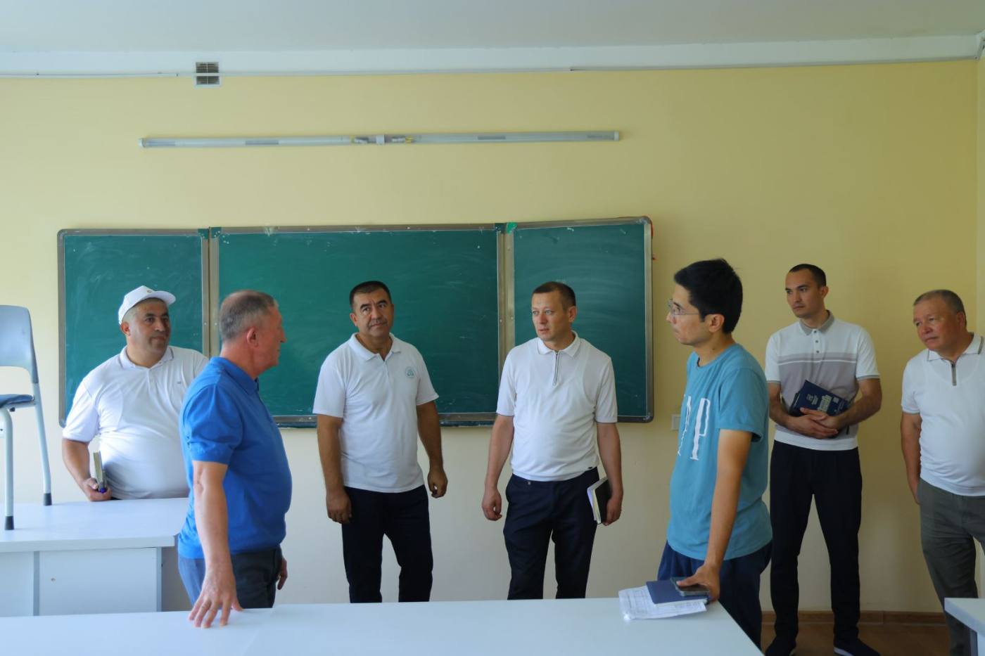 Yangi o‘quv yiliga tayyorgarlik holati ko‘zdan kechirildi