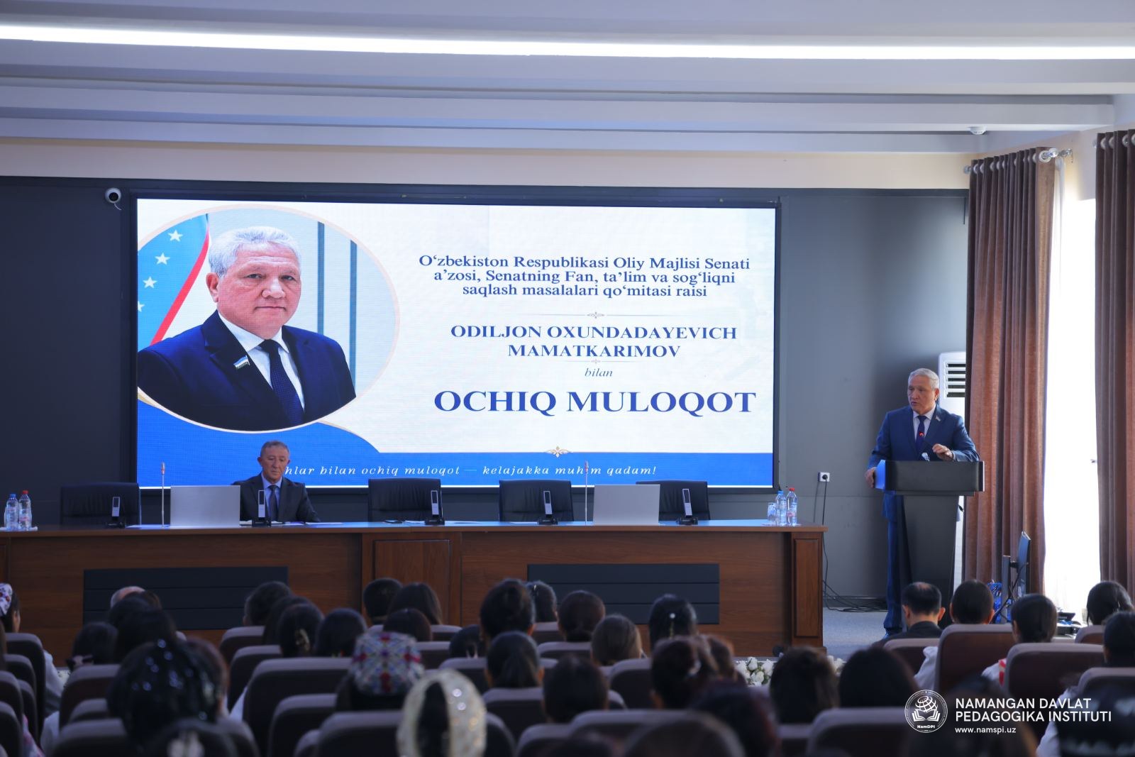 Senator Odiljon Mamatkarimov institut talaba-yoshlari bilan ochiq muloqot o‘tkazdi