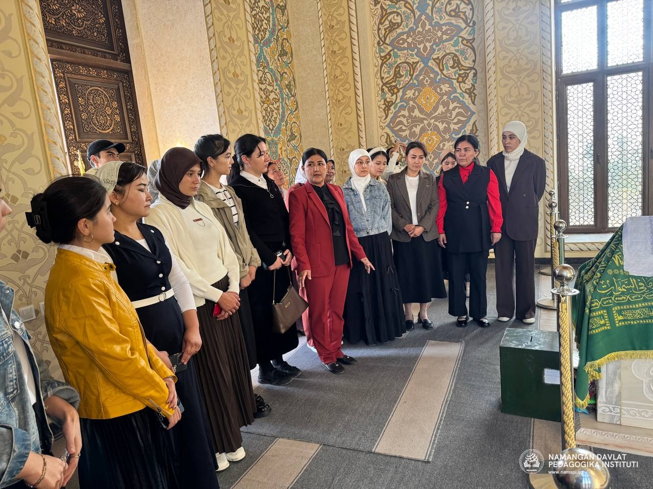 TEXNOLOGIK TA’LIM YO‘NALISHI TALABALARI O‘N BIR -AHMAD ZIYORATGOHIGA TASHRIF BUYURISHDI
