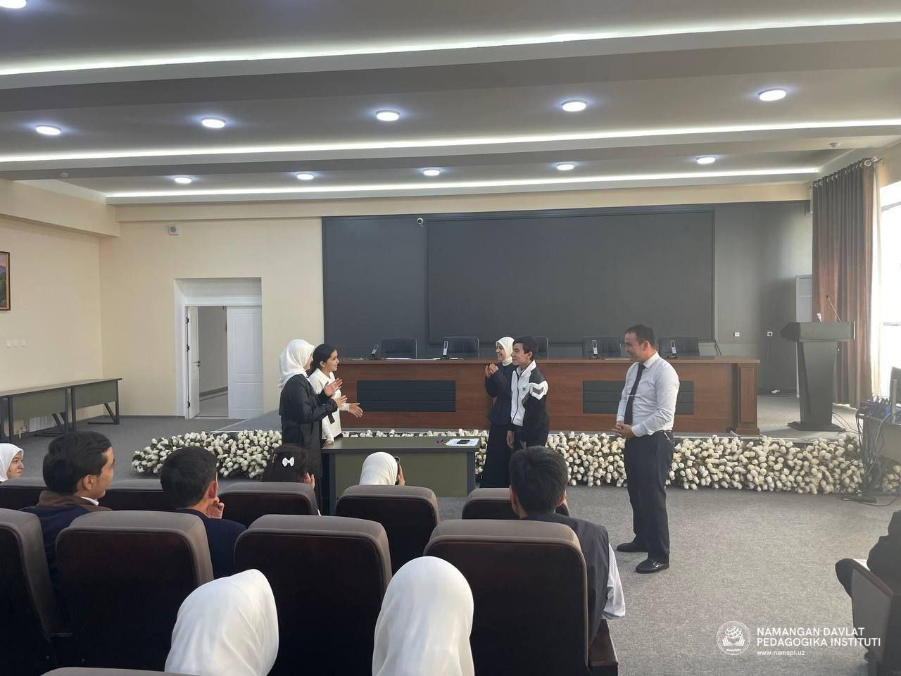 Namangan davlat pedagogika institutida “Hayot maktabi” dasturi doirasida maktab ōquvçilari uçun amaliy uçraşuv taşkil etildi