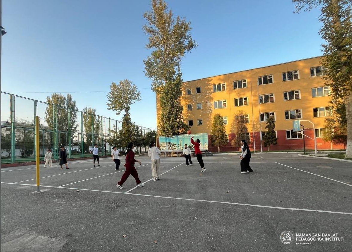 “BESH TASHABBUS” DOIRASIDA VOLEYBOL BO‘YICHA O‘RTOQLIK UCHRASHUVI O‘TKAZILDI