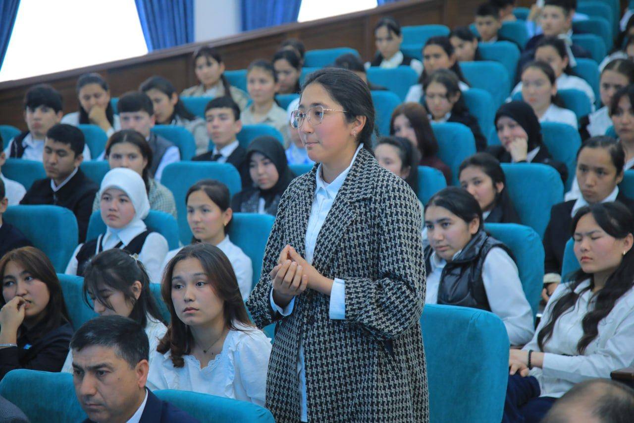 Yoshlar kuni doirasida rektor va yoshlar uchrashuvi bo‘lib o‘tdi