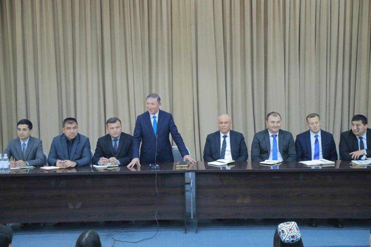 "REKTOR VA YOSHLAR" UCHRASHUVI OʻTKAZILDI