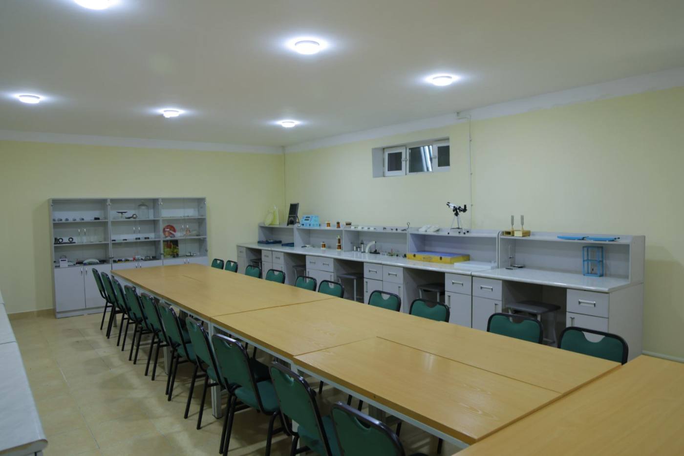 Yangi o‘quv yiliga tayyorgarlik holati ko‘zdan kechirildi