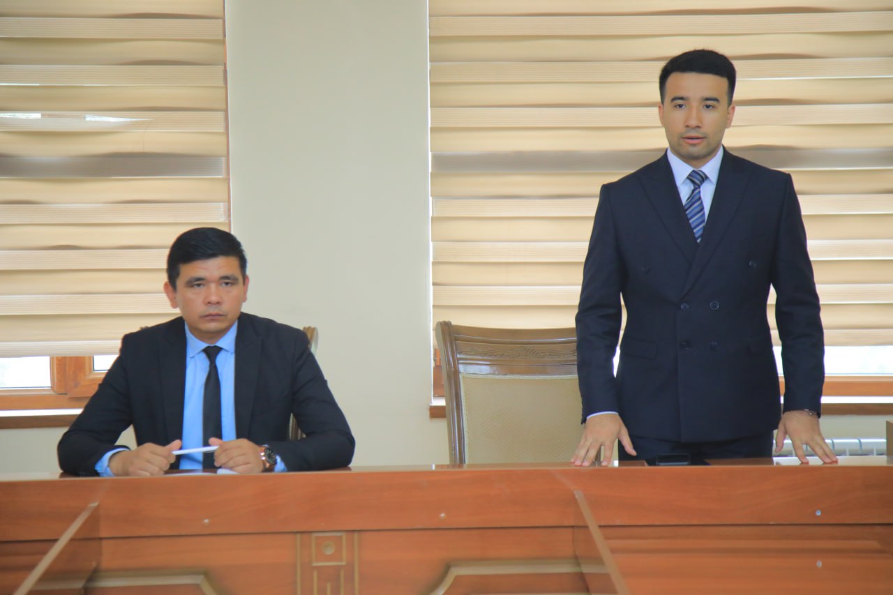 Namangan davlat pedagogika instituti talabalari ishtirokida institut Yoshlar akademiyasi lideri, fakultet liderlari hamda a'zolik uchun suhbat o'tkazildi.