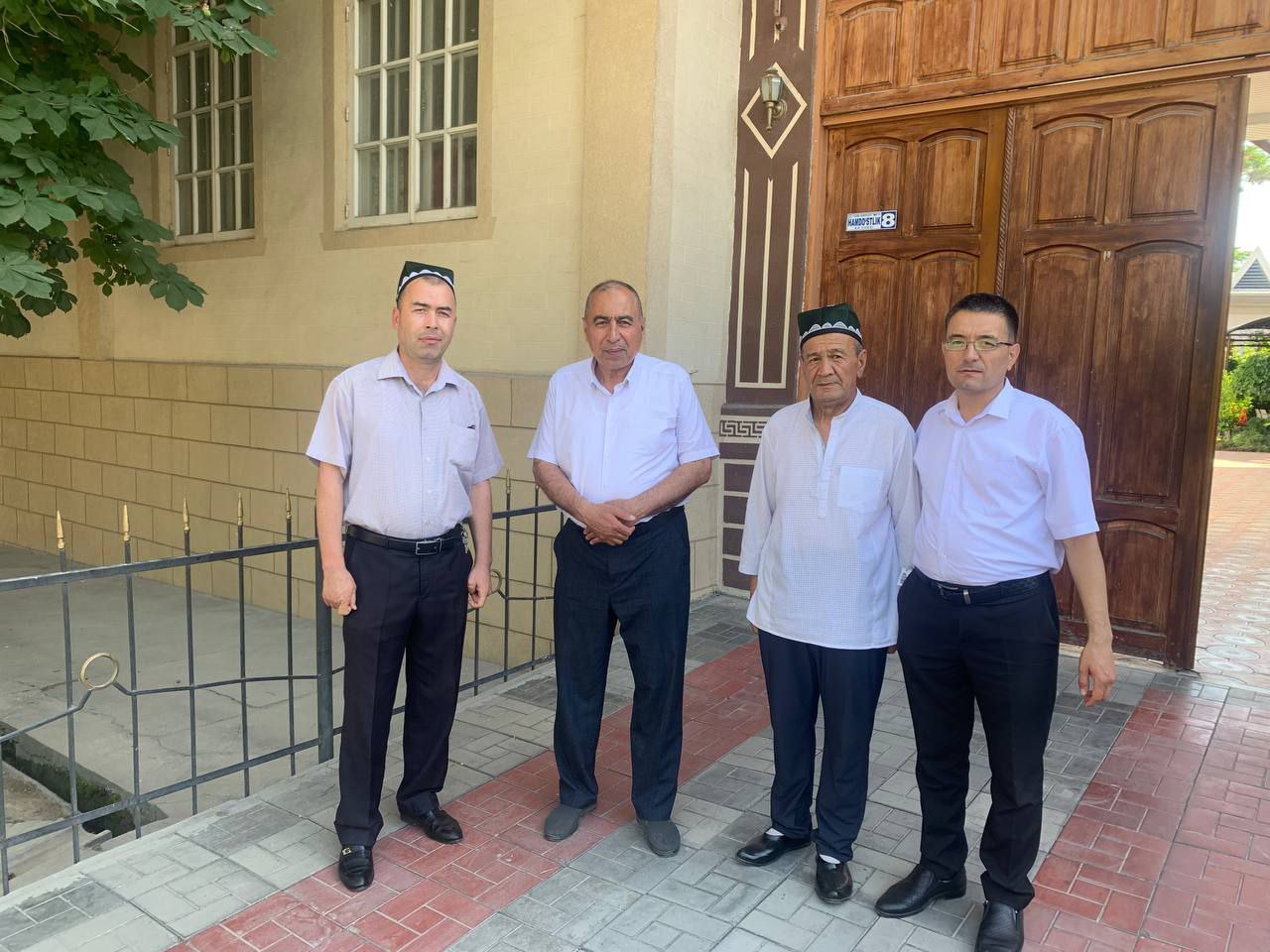 FAXRIYLAR DOIMO HURMATDA