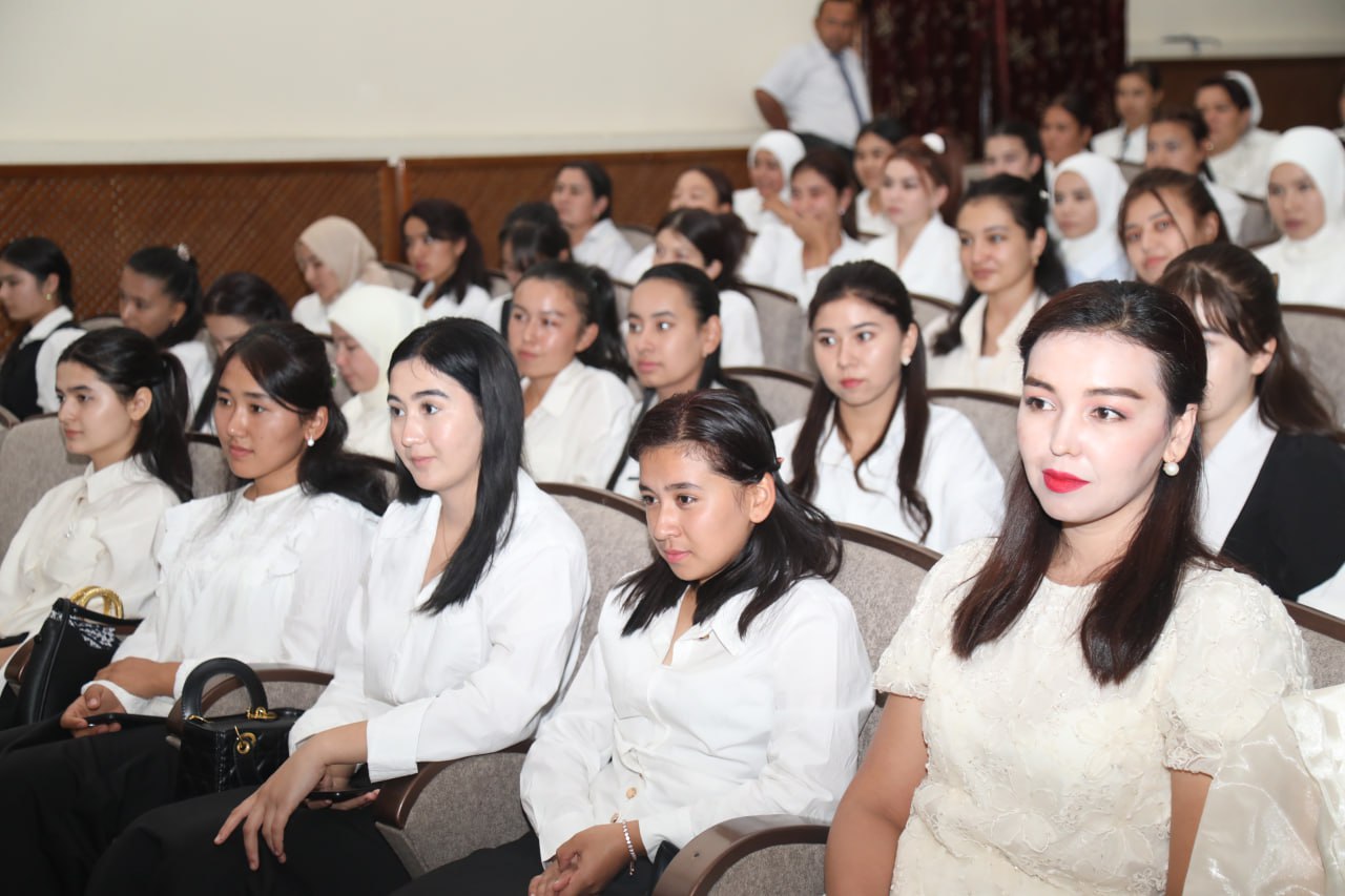 TEATR — HAYOTNING KO‘ZGUSI