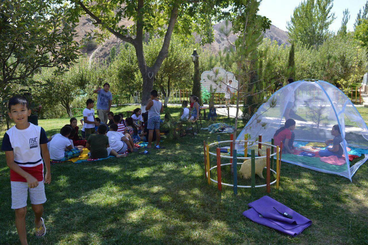 YOZGI OROMGOHLAR BOLALARNI KUTMOQDA