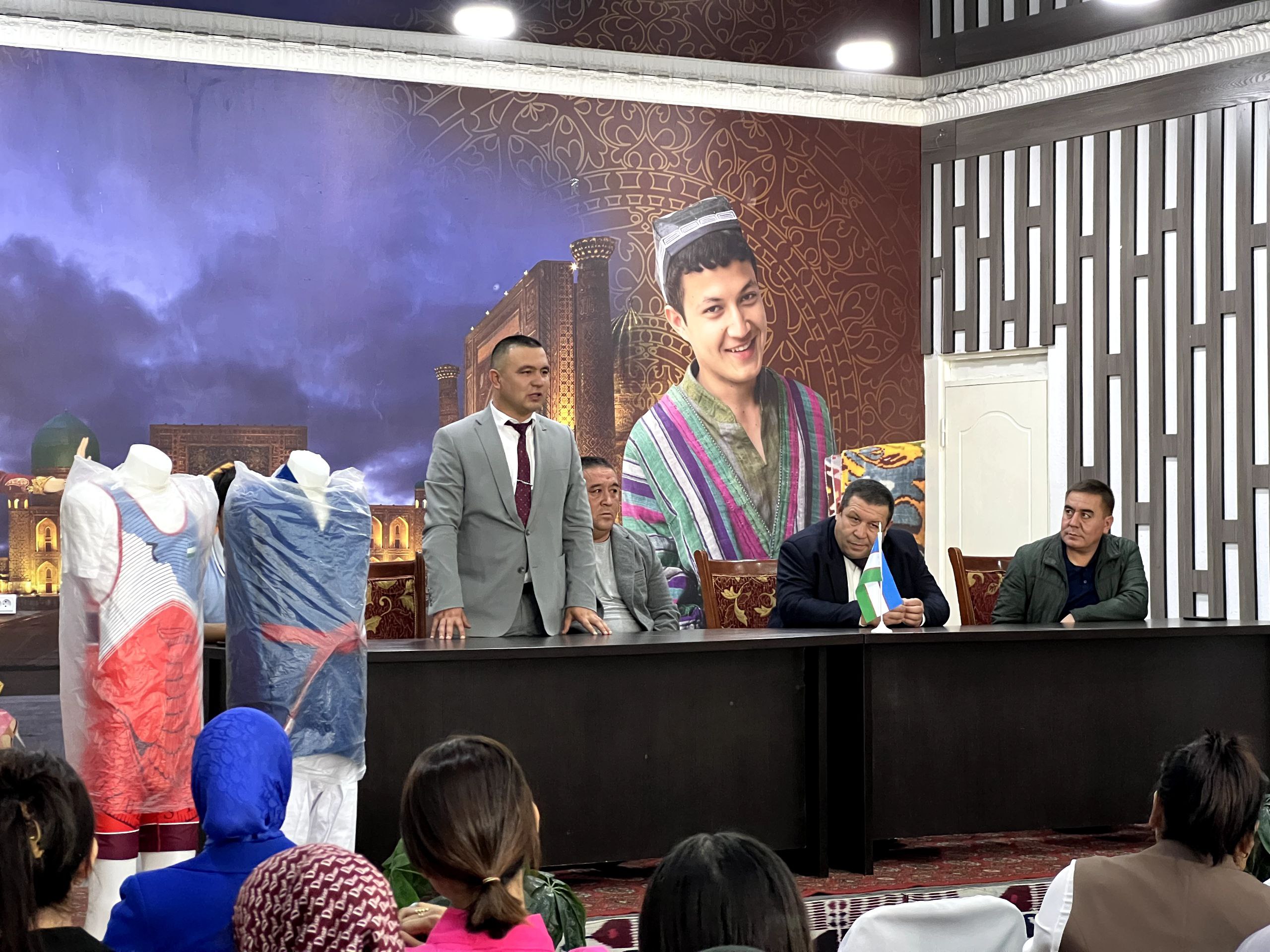 BILIM VA TEXNIKA: CHEMPIONLIK SARI