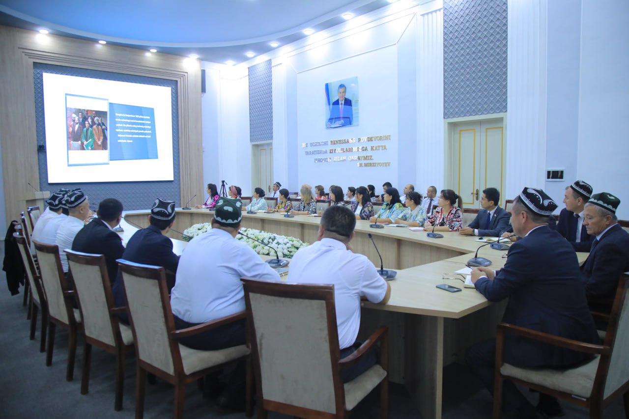 NamDPI rahbar va xodimlari hamda professor-oʻqituvchilari navbatdagi "Siyosiy-ma’rifat soati"da ishtirok etdi.