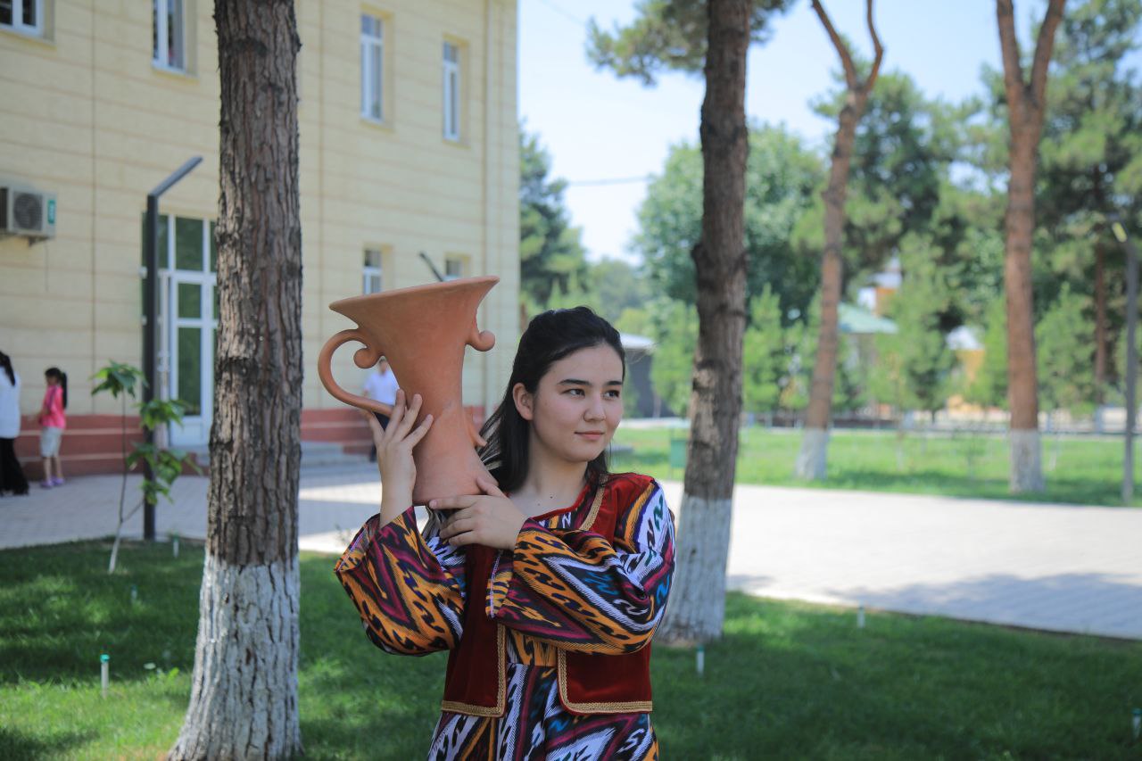 Milliy liboslar ruhida go‘zallik