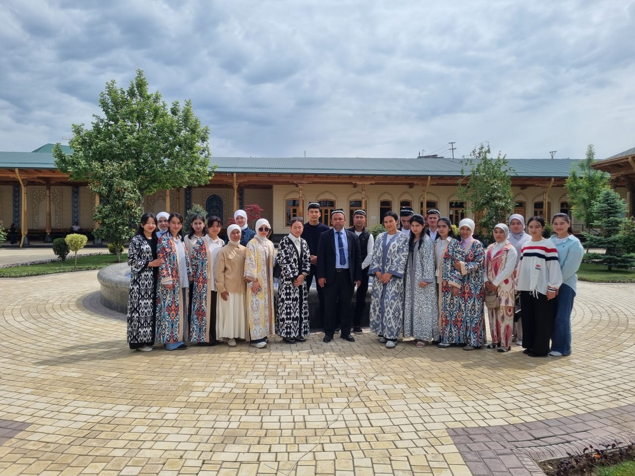 Tarixiy qadamjoga tashrif tashkil etildi