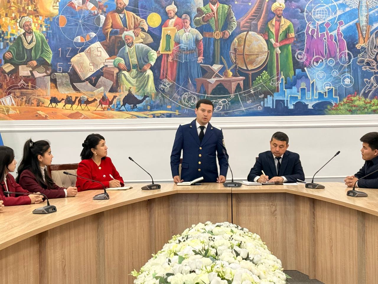 8 dekabr — O‘zbekiston Respublikasi  Konstitutsiyasi qabul qilingan kun