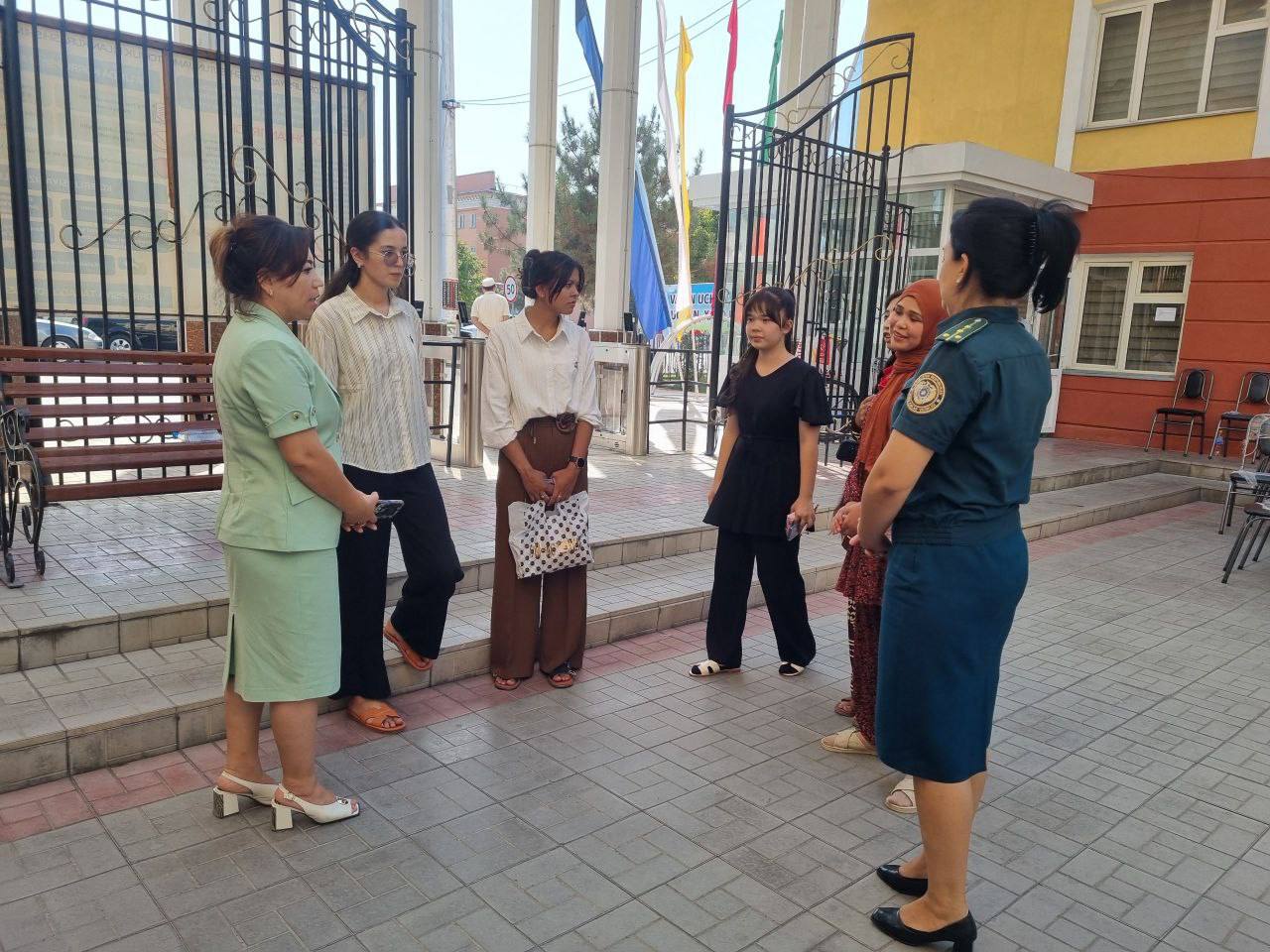 Talabalar turar joyiga tashrif