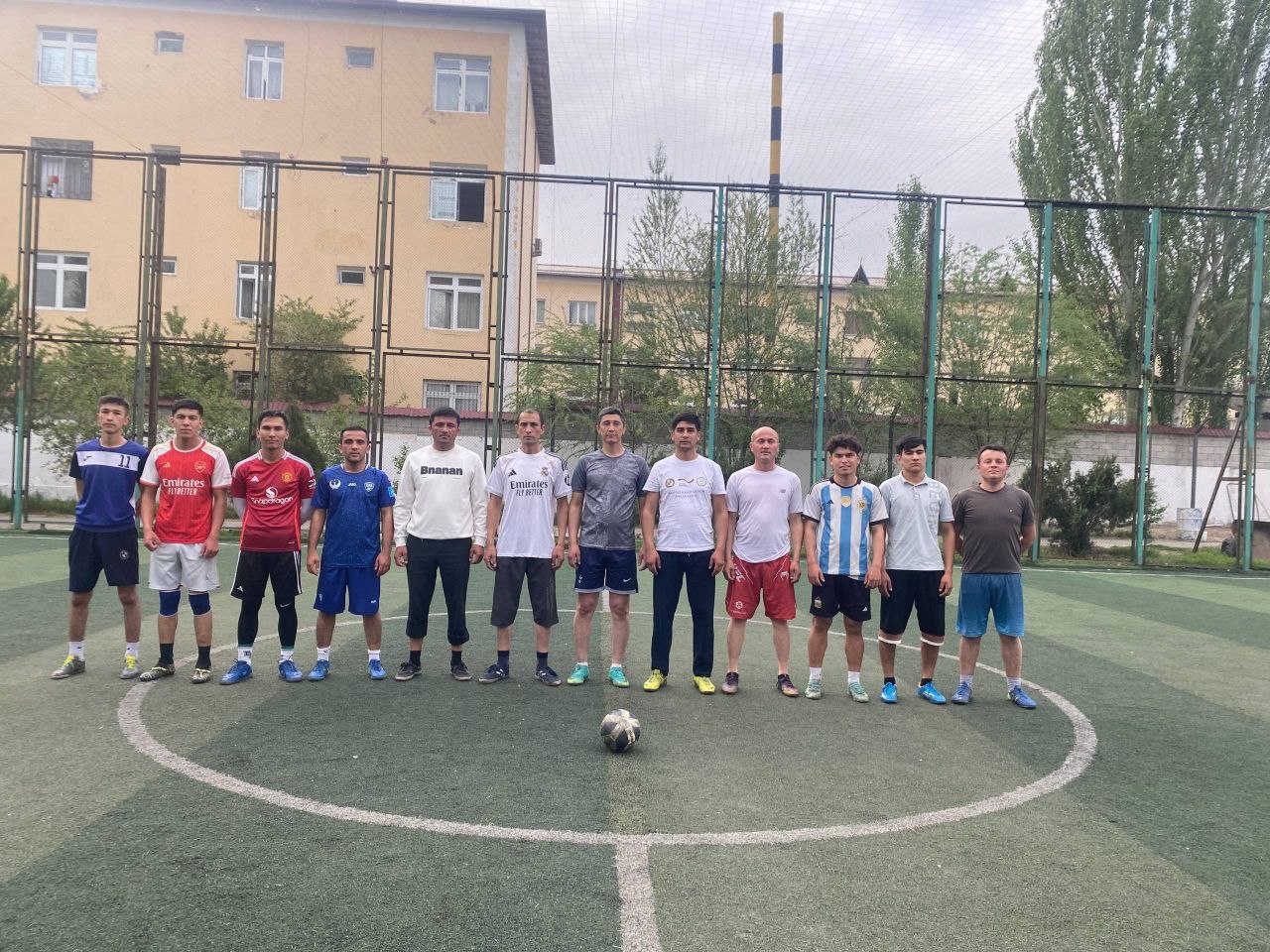 Yoshlar bilan ishlash, ma'naviyat va ma'rifat bo'limi xodimlari hamda Ijtimoiy fanlar fakulteti tyutorlari ishtirokida mini futbol sport musobaqasi tashkil etildi.