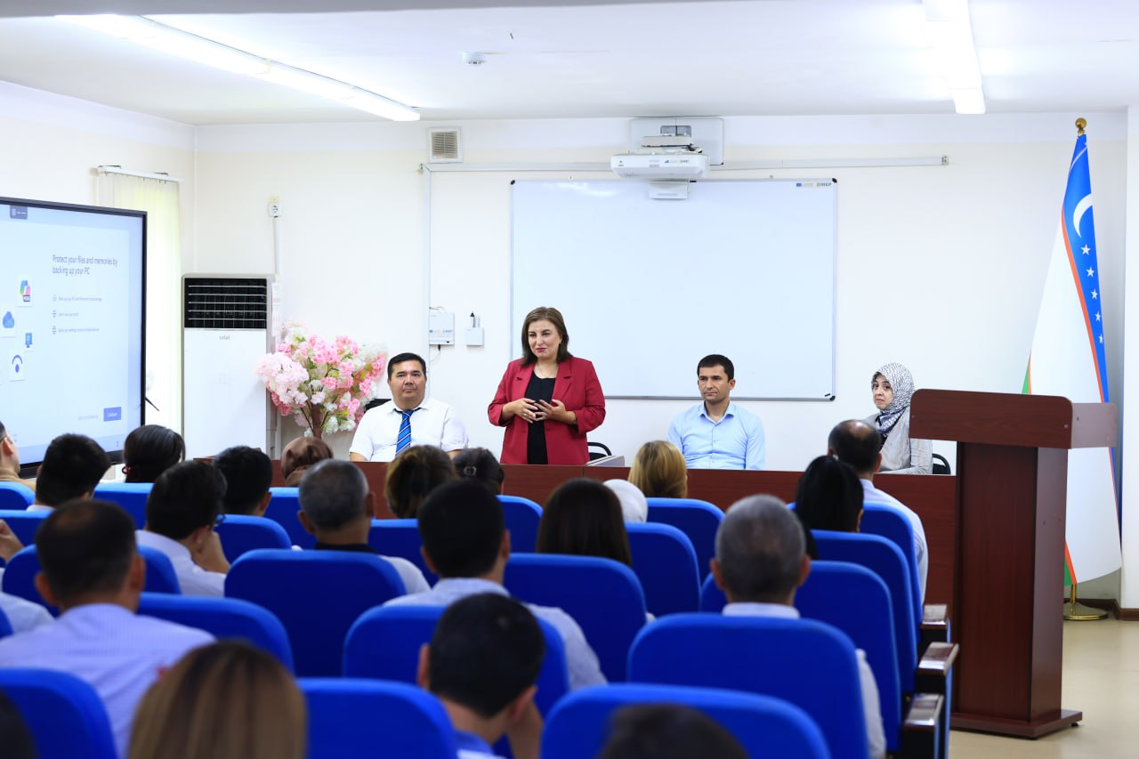 Axborot xizmati xodimlari uchun zamonaviy tendensiyalar bo‘yicha malaka oshirish kurslariga start berildi