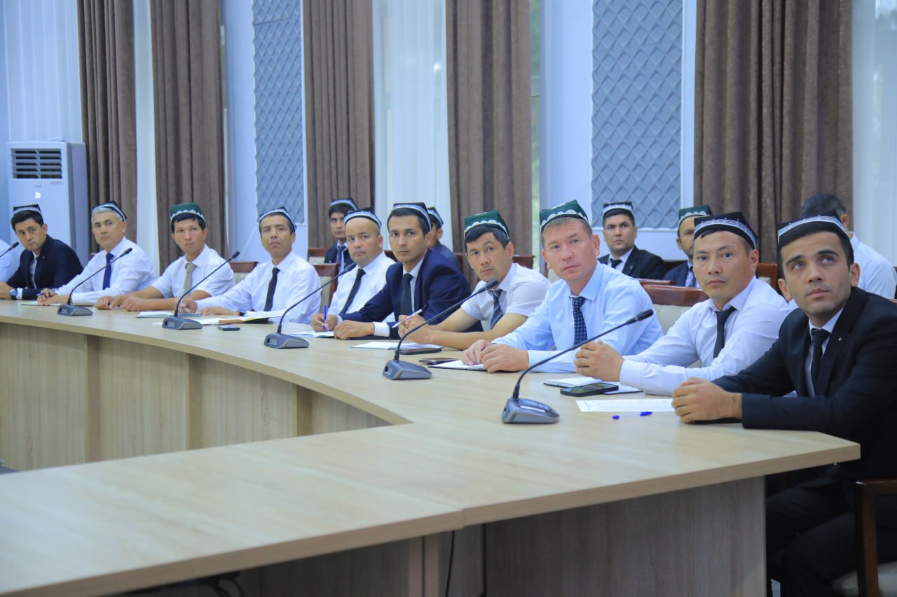 Siyosiy-ma’rifat soati